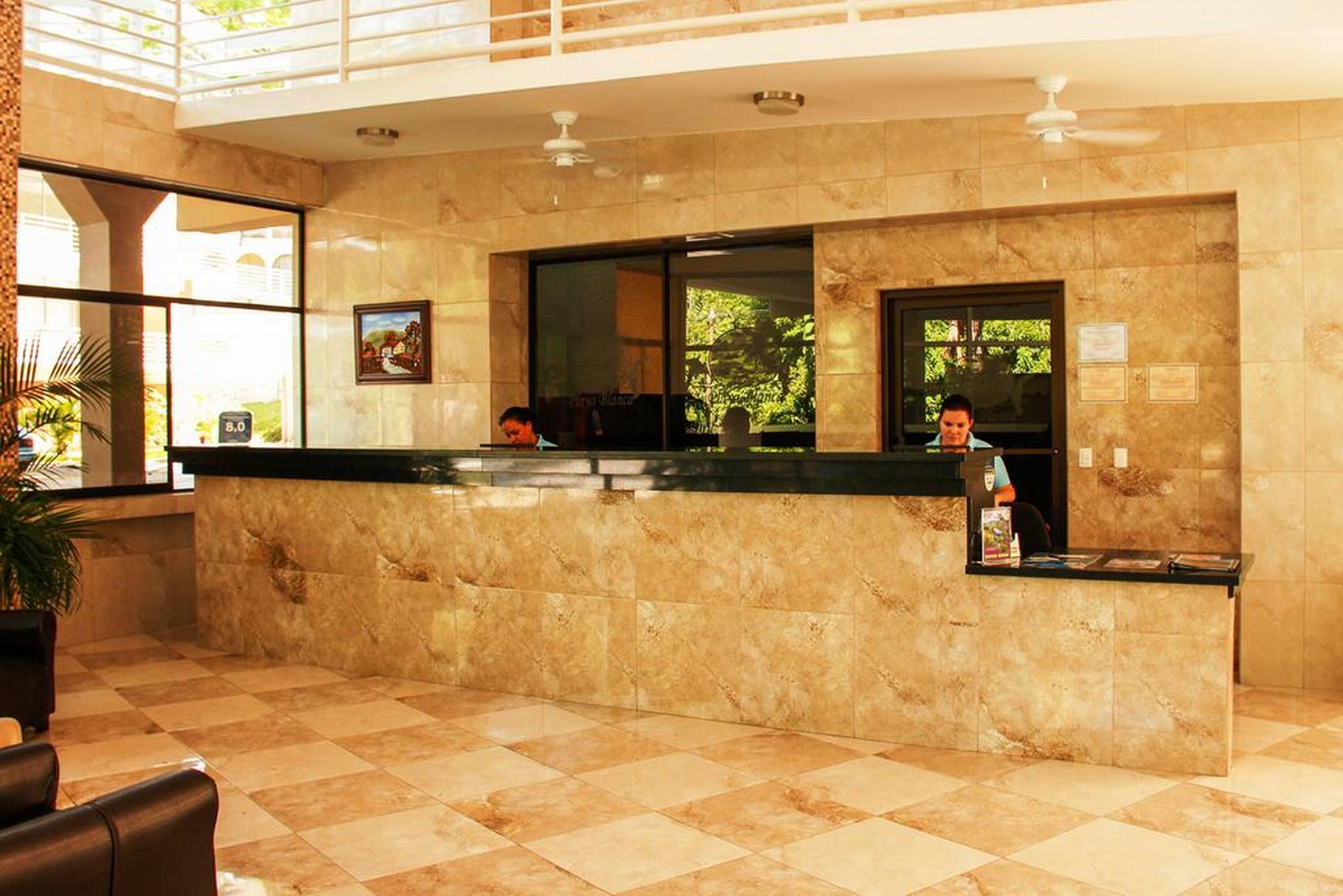 Hotel Arenas En Punta Leona Las Agujas 外观 照片