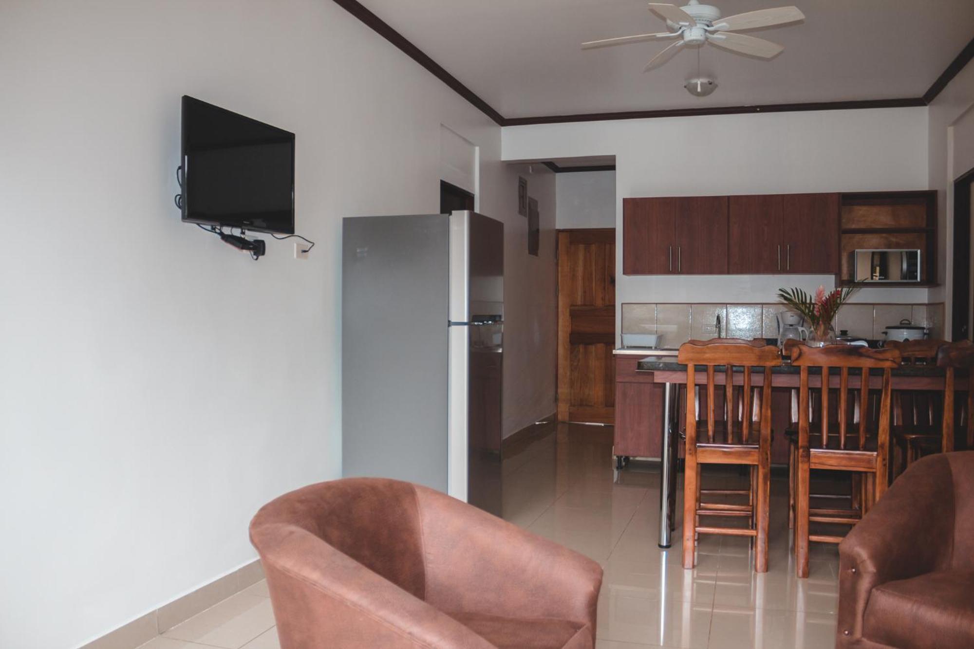 Hotel Arenas En Punta Leona Las Agujas 外观 照片