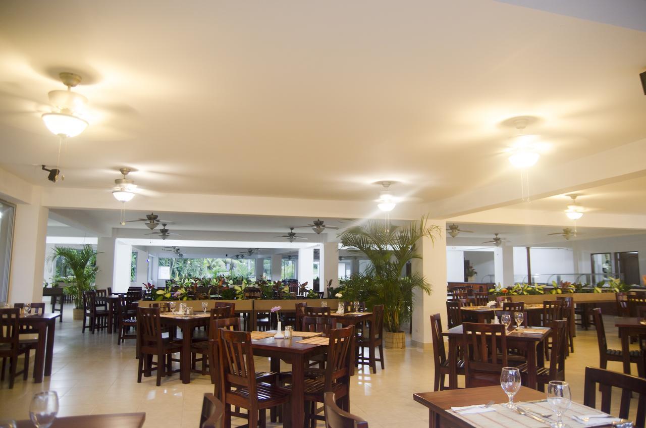 Hotel Arenas En Punta Leona Las Agujas 外观 照片